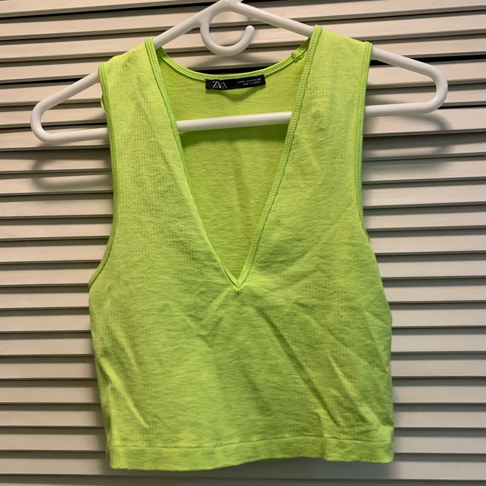 Crop top